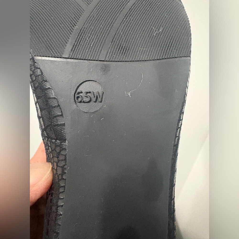 Array Black Croc-Embossed Heels - image 8